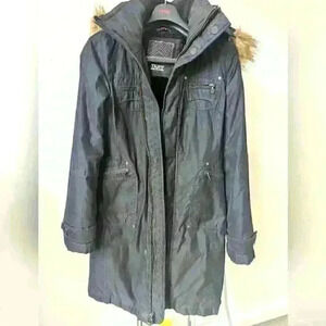 TNA Aritzia Faux Fur Verbier Winter Black Parka - Size  XS great condition